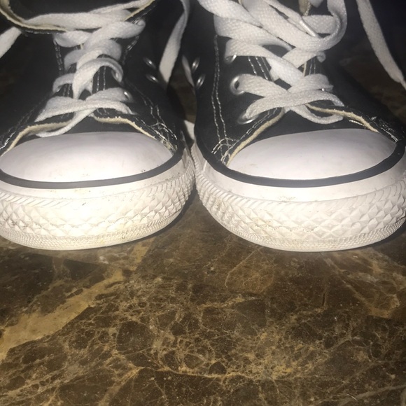 Black hightop converse - Picture 2 of 6